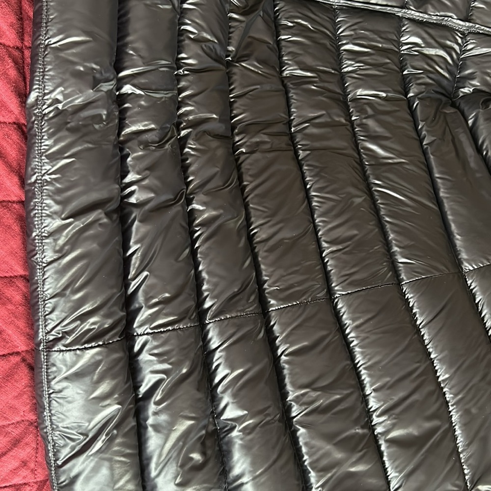 Mackage down puffer coat in like new condition chic warm light Montreal’s best - Picture 15 of 16